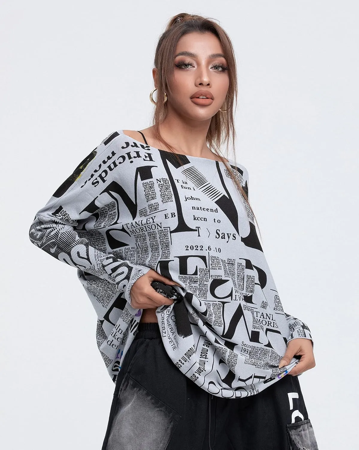 ellazhu Women's Off-Shoulder Long-Sleeved Cute Newspaper Printed Pullover Oversized Sweater Shirt GY2753