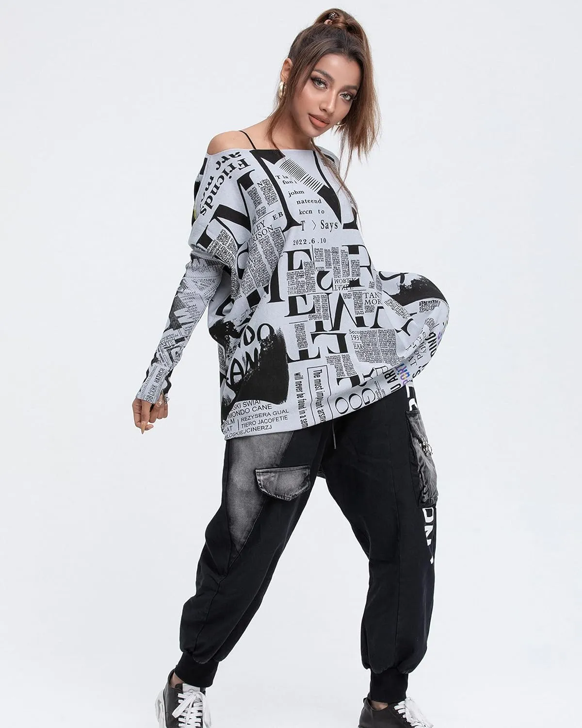 ellazhu Women's Off-Shoulder Long-Sleeved Cute Newspaper Printed Pullover Oversized Sweater Shirt GY2753