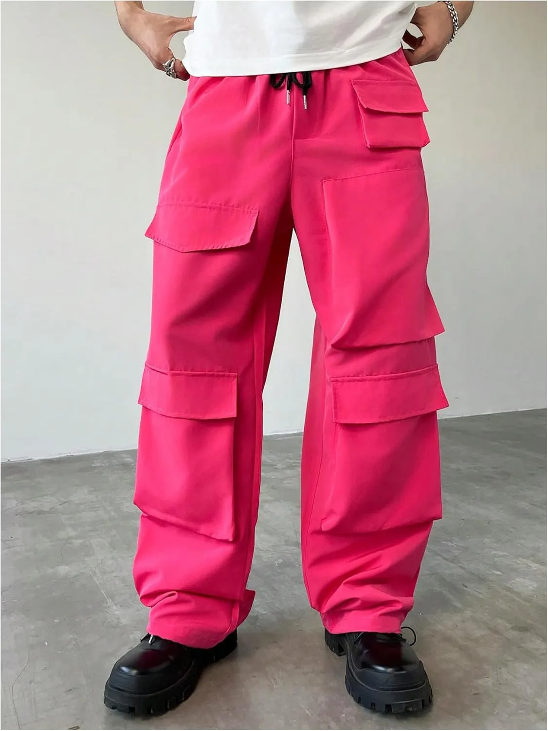 OYOANGLE Men's Flap Pocket Cargo Pants Drawstring Waist Straight Leg Trousers with Pocket Streetwear