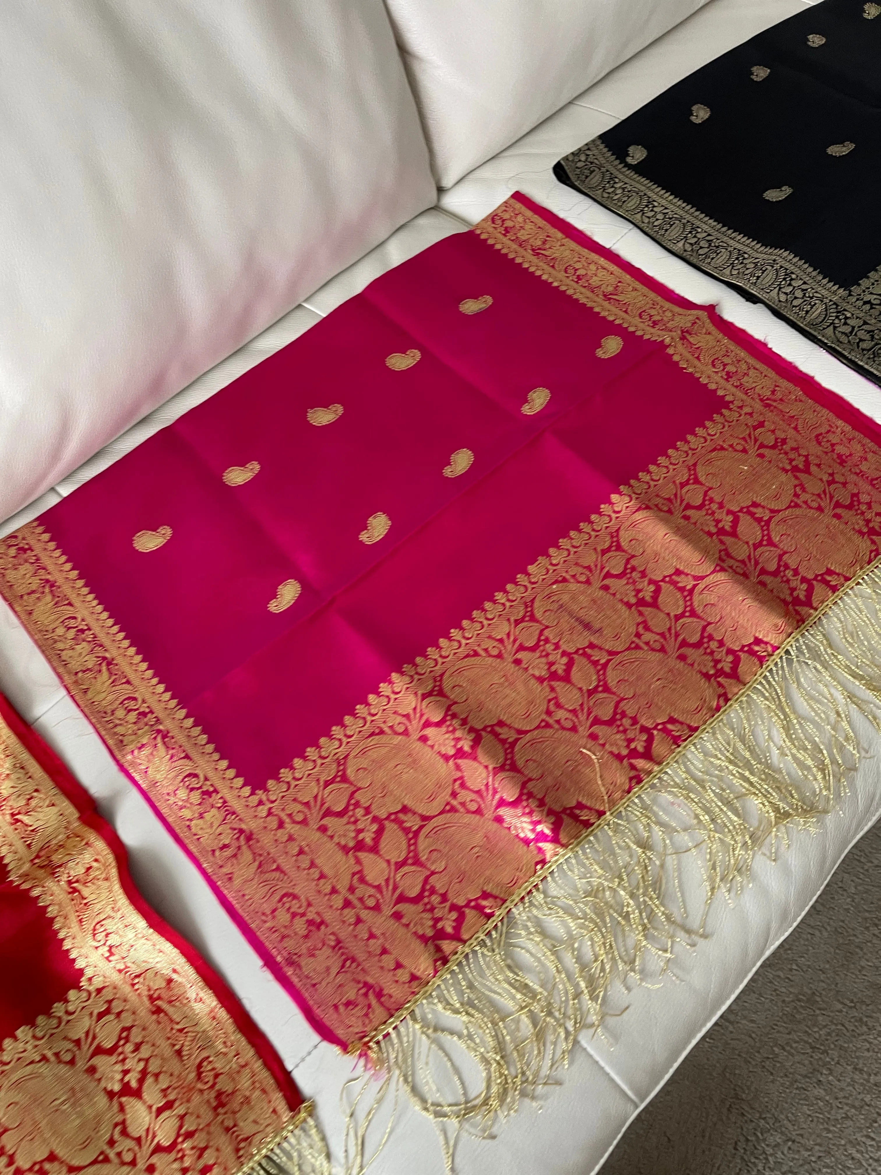Pure Silk Hot Pink Banarasi Stole/Dupatta